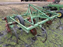 JOHN DEERE 12' FIELD CULTIVATOR, 3 PT