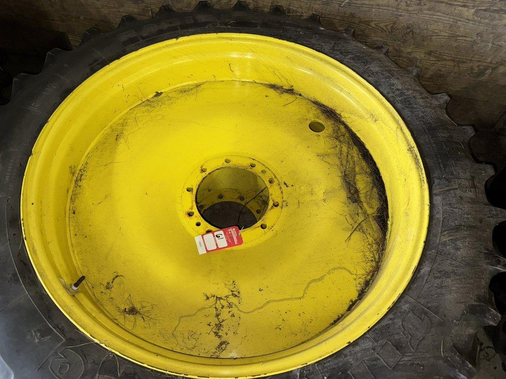 FIRESTONE 320-90R46 REAR DUALS (2)