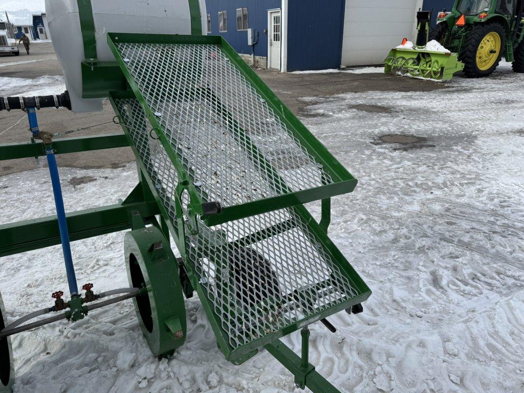 RAIN-FLOW 1670 2-ROW TRANSPLANTER, 80-GALLON POLY TANKS, S/N: 2519
