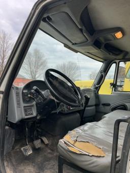 2007 IH 4300 STAKE TRUCK, DT466 DIESEL ENGINE, 6-SPEED TRANS, DUAL ARM DUMP, 16', ENGINE REPLACEMENT