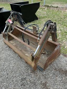 SKID STEER BUCKET WITH GRAPPLE, 72''