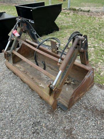 SKID STEER BUCKET WITH GRAPPLE, 72''