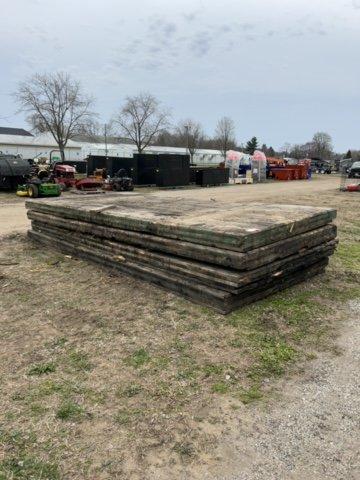 (4) CRANE MATS