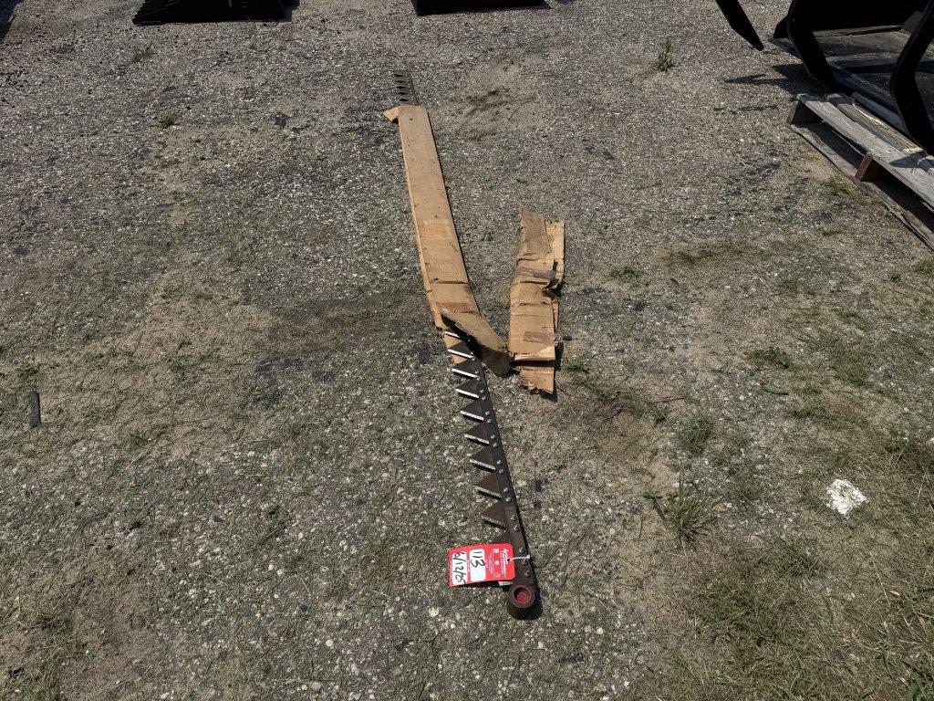 JOHN DEERE 9' SICKLE BAR KNIFE