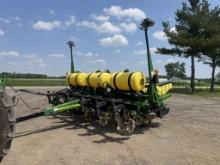 2014 John Deere 1750 Planter, 6R30'', Vacuum Planter, E-Set Meters, Strip-Till Bar, Liquid Fert., Ro