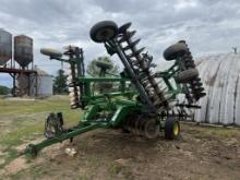 2009 John Deere 637 Rock Flex Disc, 26'5'' Bi-Folding Frame, Disk Cleaners, Rear Hitch, S/N: N00637X
