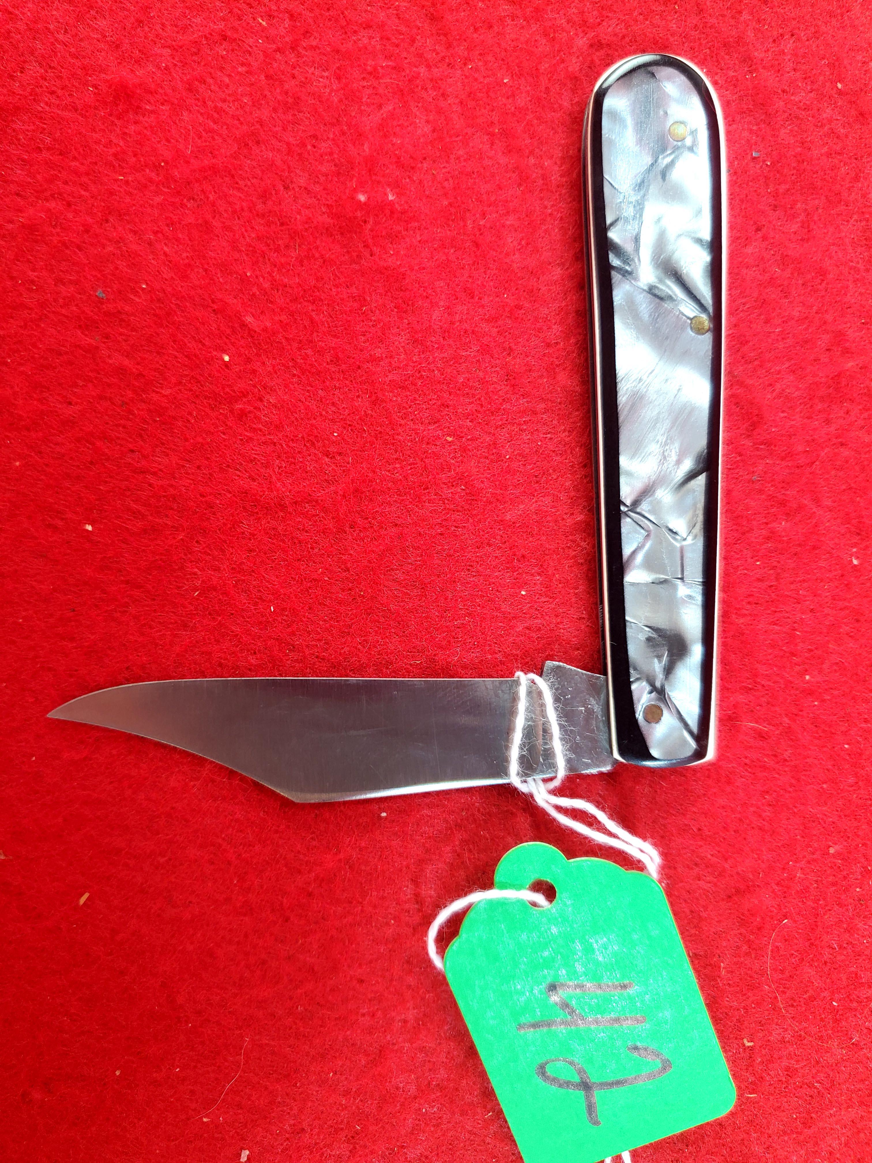 K042: Ecs Keen Kutter; One Blade; Shell Like Celluloid Handles