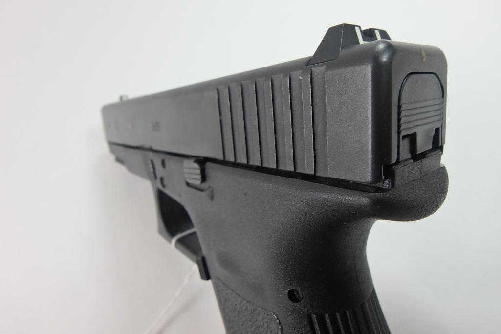 GLOCK 19 PISTOL 9MM