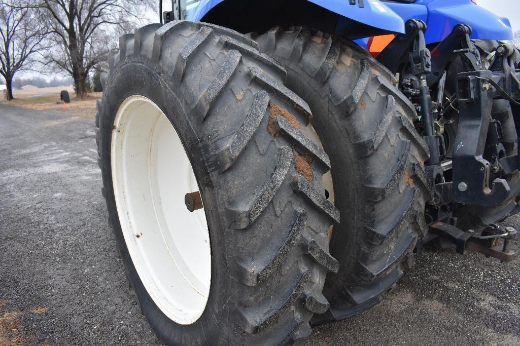 '06 NH TG215 MFWD tractor