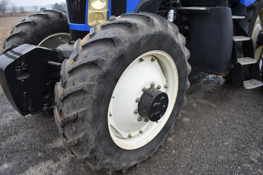 '06 NH TG215 MFWD tractor