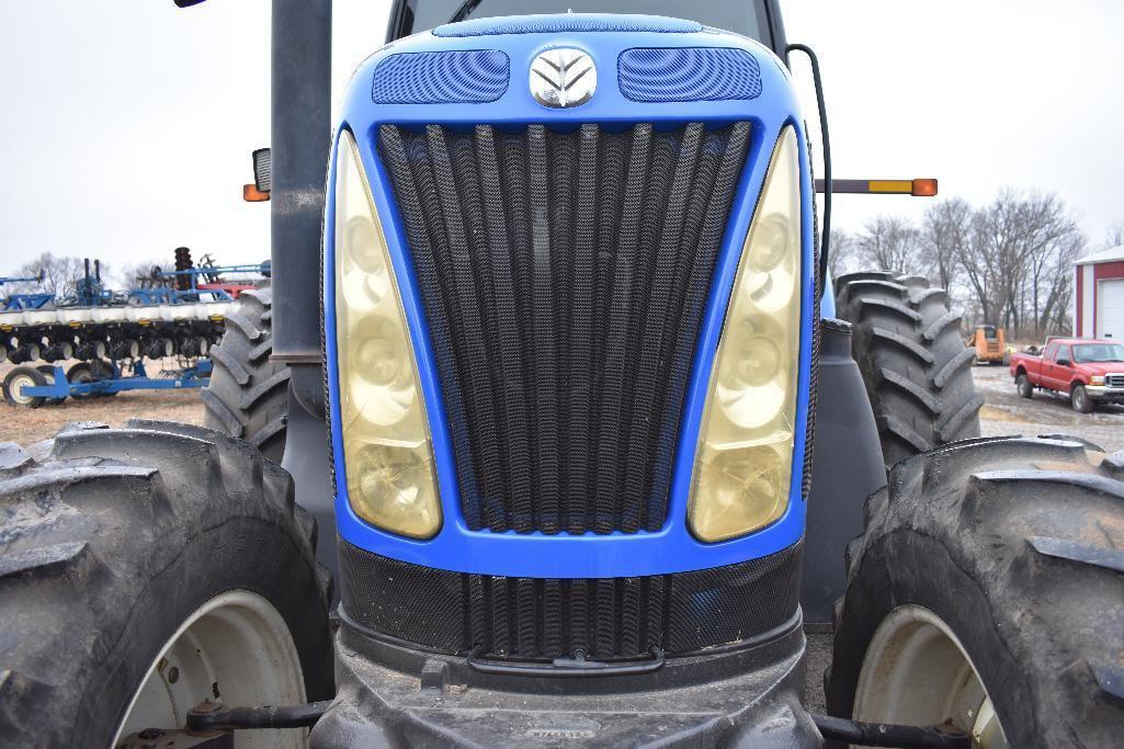 '06 NH TG215 MFWD tractor