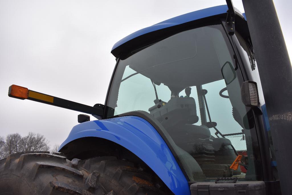 '06 NH TG215 MFWD tractor