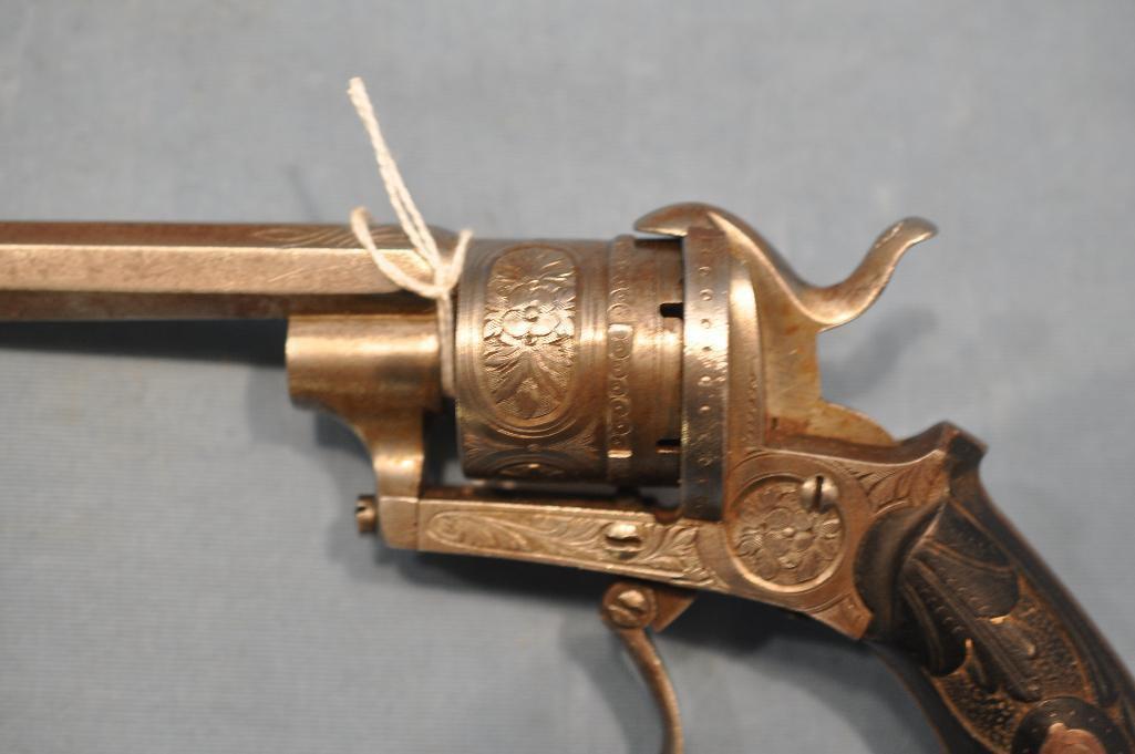 Unmarked Antique revolver.32 cal