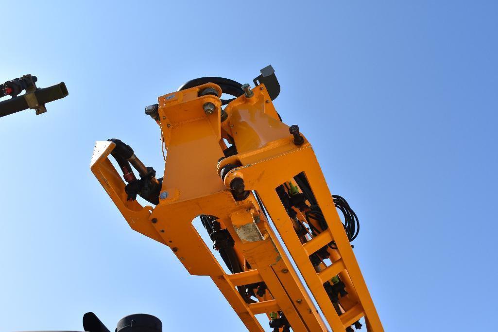 '12 Hagie STS 14 self-propelled sprayer