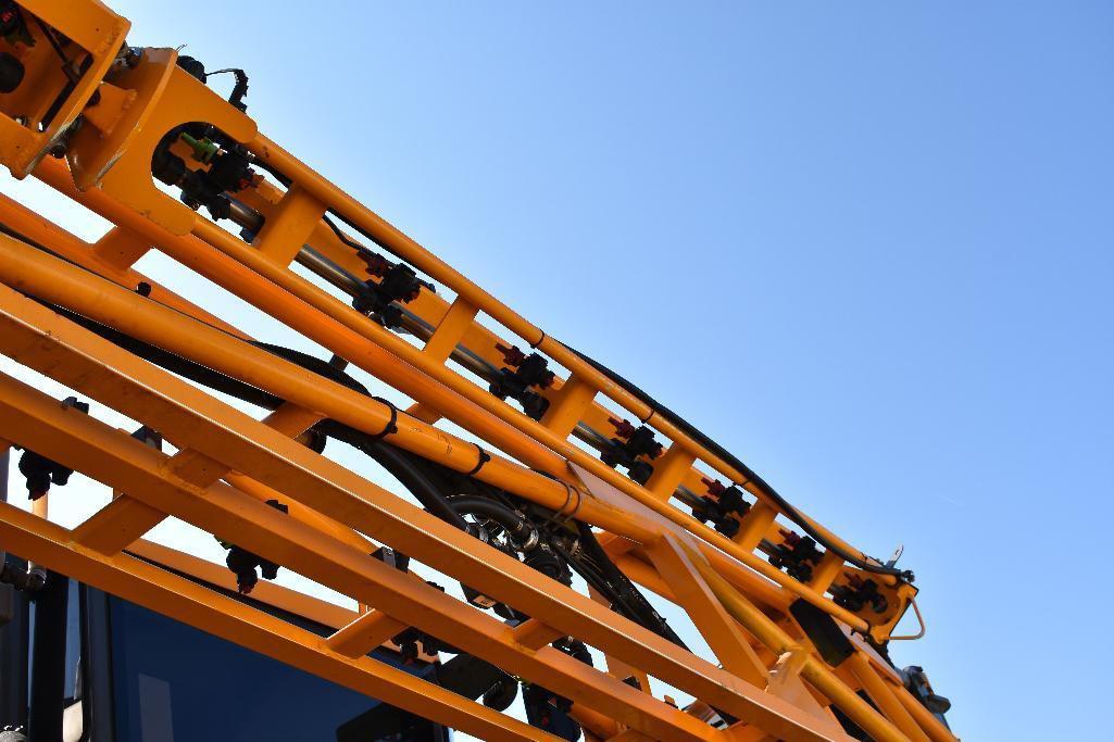 '12 Hagie STS 14 self-propelled sprayer