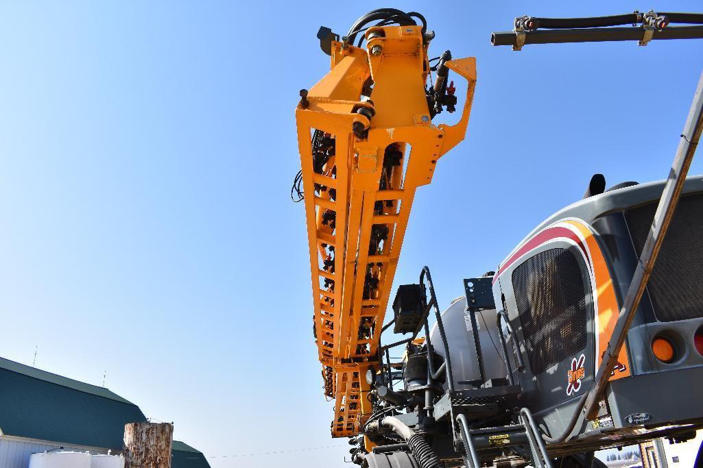 '12 Hagie STS 14 self-propelled sprayer