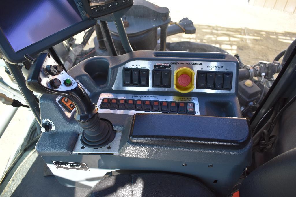'12 Hagie STS 14 self-propelled sprayer