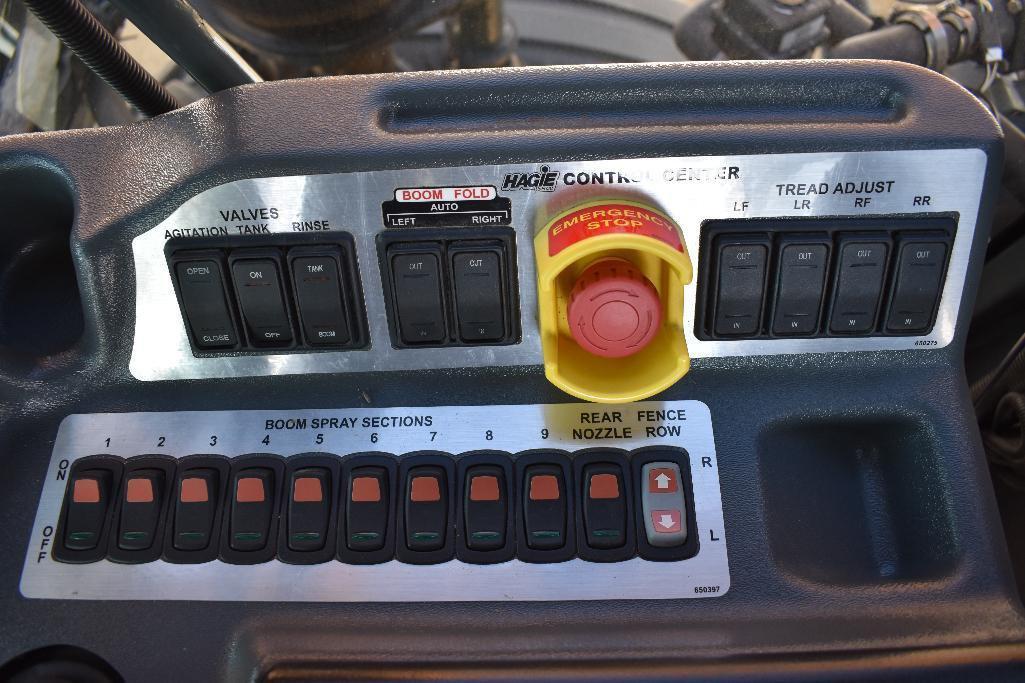 '12 Hagie STS 14 self-propelled sprayer