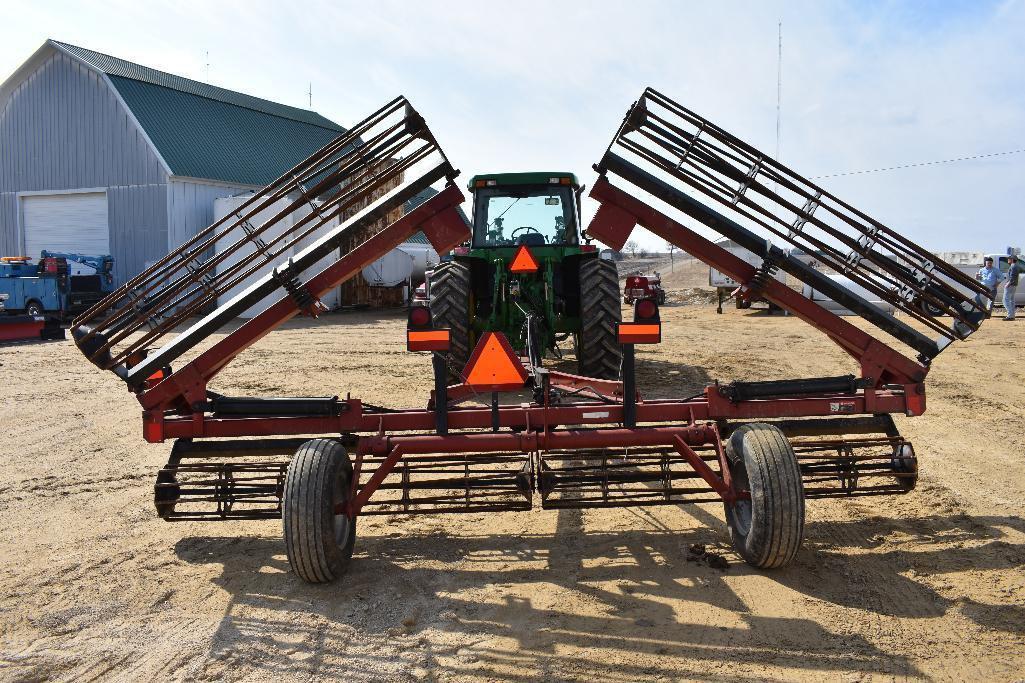 Case-IH 30' crumbler