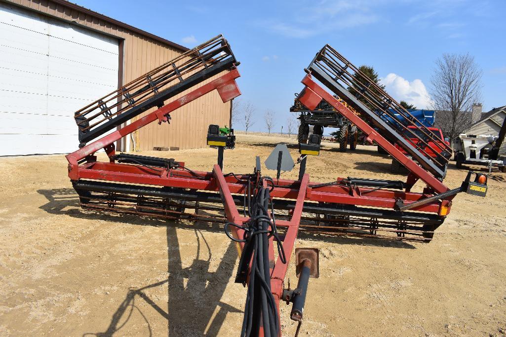 Case-IH 30' crumbler