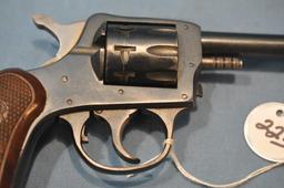 H & R MODEL 922 .22 CAL. REVOLVER