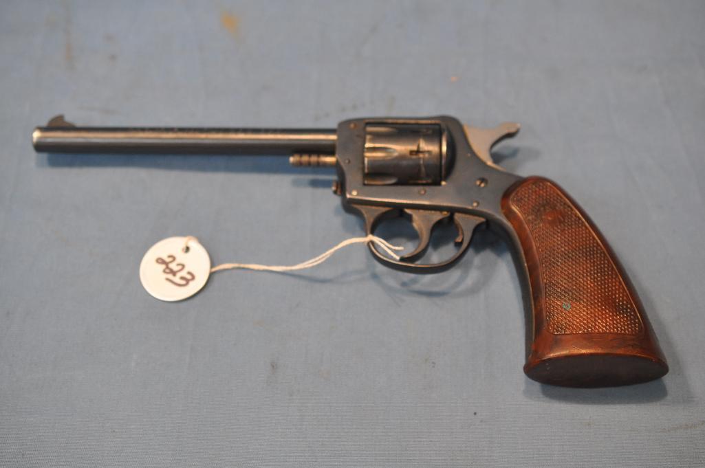 H & R MODEL 922 .22 CAL. REVOLVER