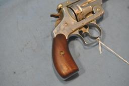 REVOLVER
