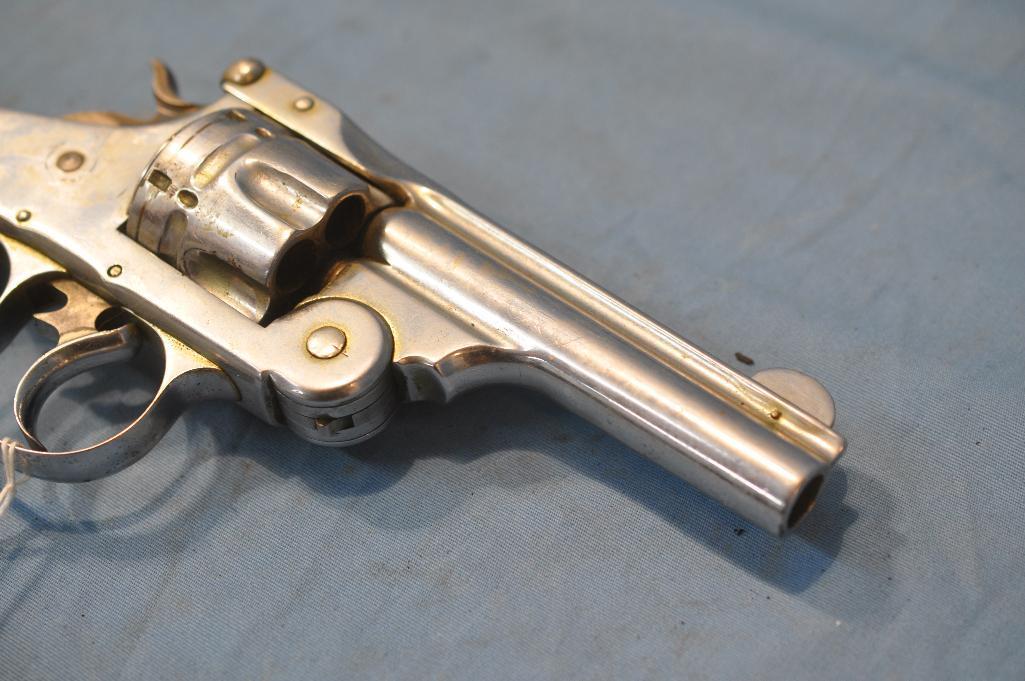 REVOLVER
