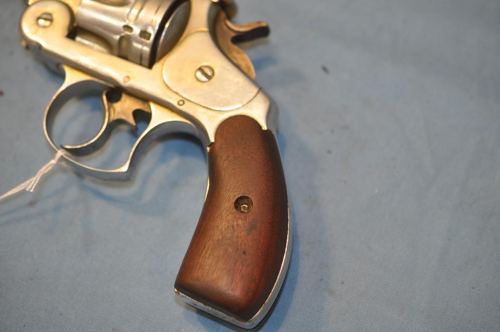 REVOLVER