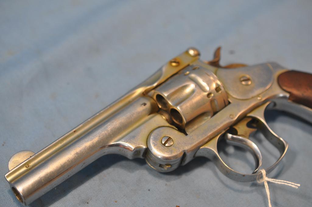 REVOLVER
