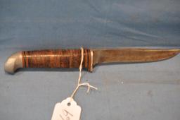 KINFOLKS KNIFE WITH CUSTOM SHEATH
