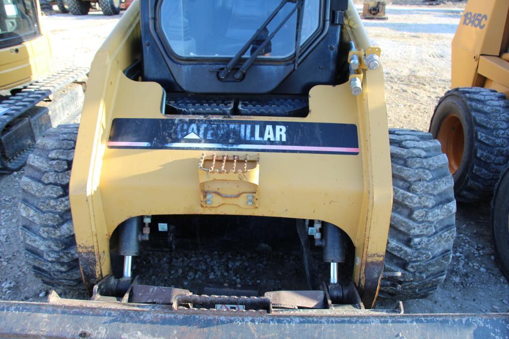 Caterpillar 236B skidsteer