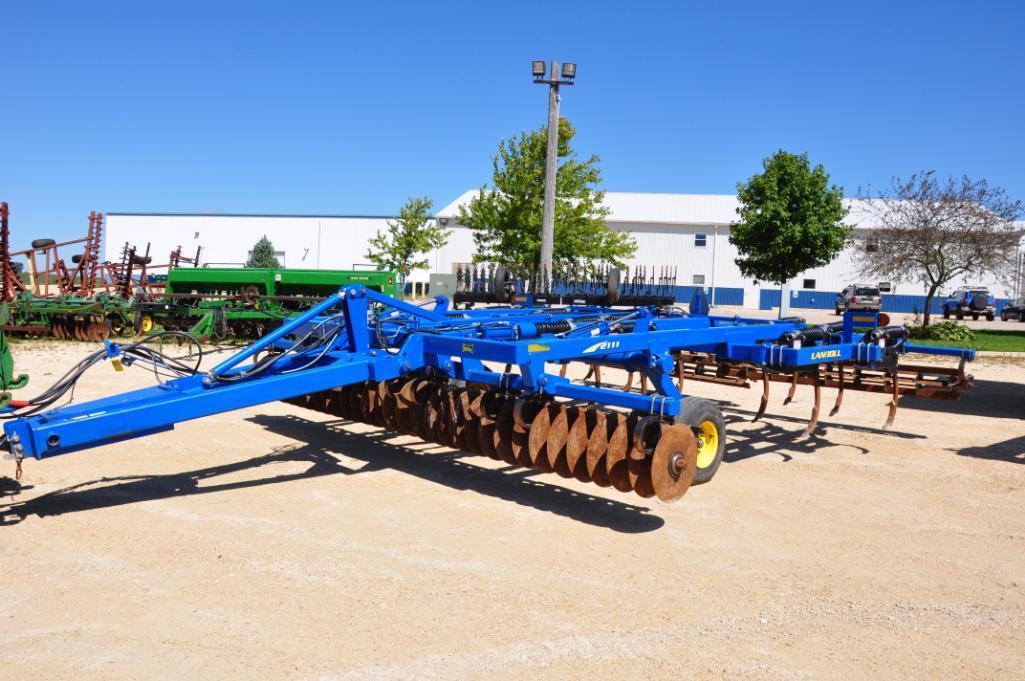 2013 Landoll 2111 19' 15-shank disc-chisel