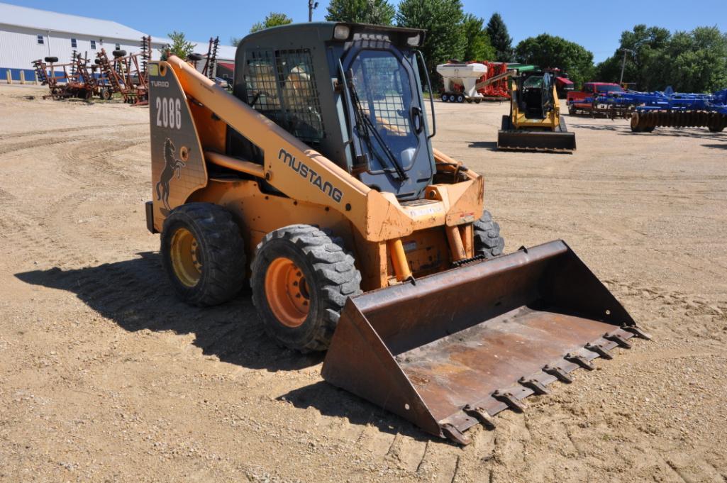 Mustang 2086 Turbo skidsteer