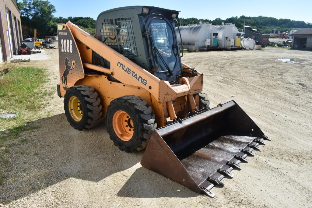Mustang 2086 Turbo skidsteer