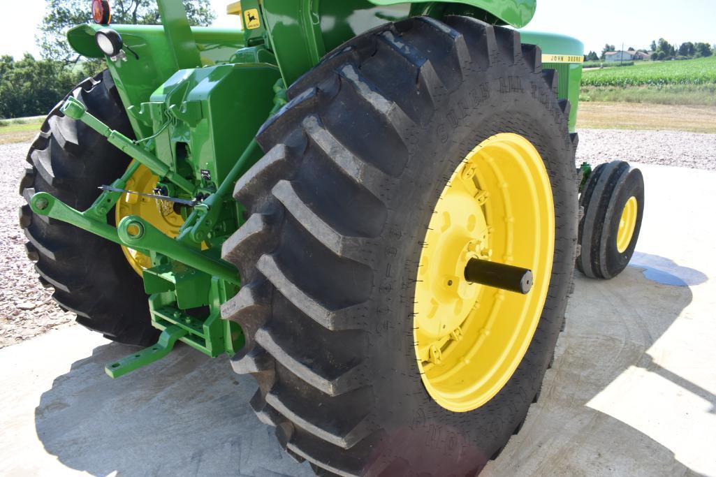 1972 John Deere 4620 2wd tractor