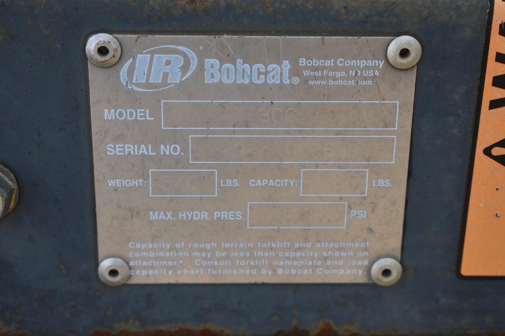 Bobcat 30C hyd. drive post hole digger