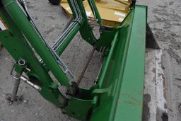 John Deere 553 loader