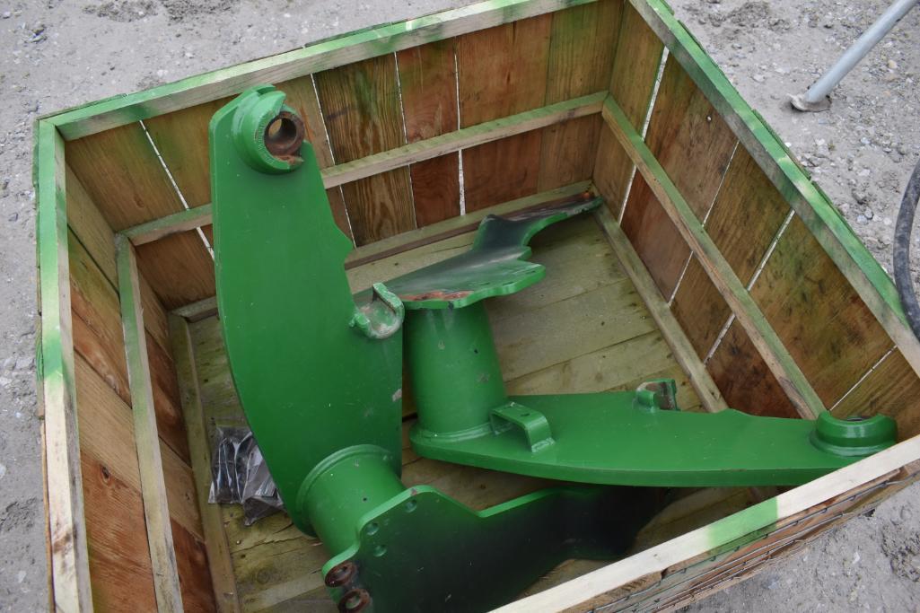 John Deere 553 loader