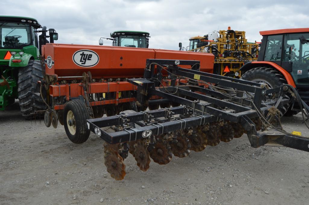 Tye 114-4360 Series V 15' grain drill