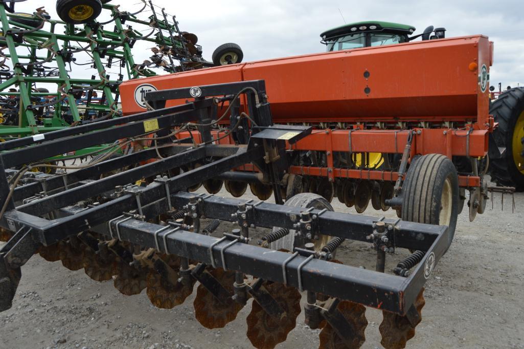 Tye 114-4360 Series V 15' grain drill