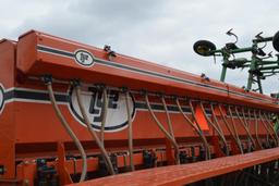 Tye 114-4360 Series V 15' grain drill