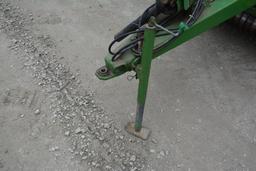 John Deere 510 round baler