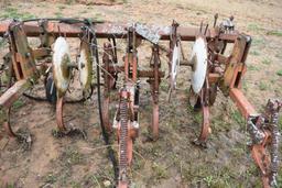 6 row 3-pt. cultivator