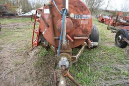 New Idea 1,100 gal. manure tank