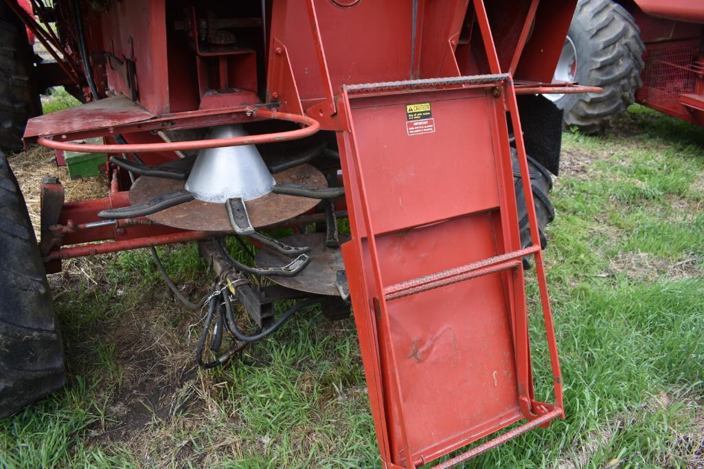 International 1460 2wd combine