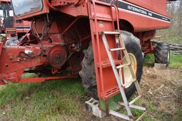 International 1460 2wd combine