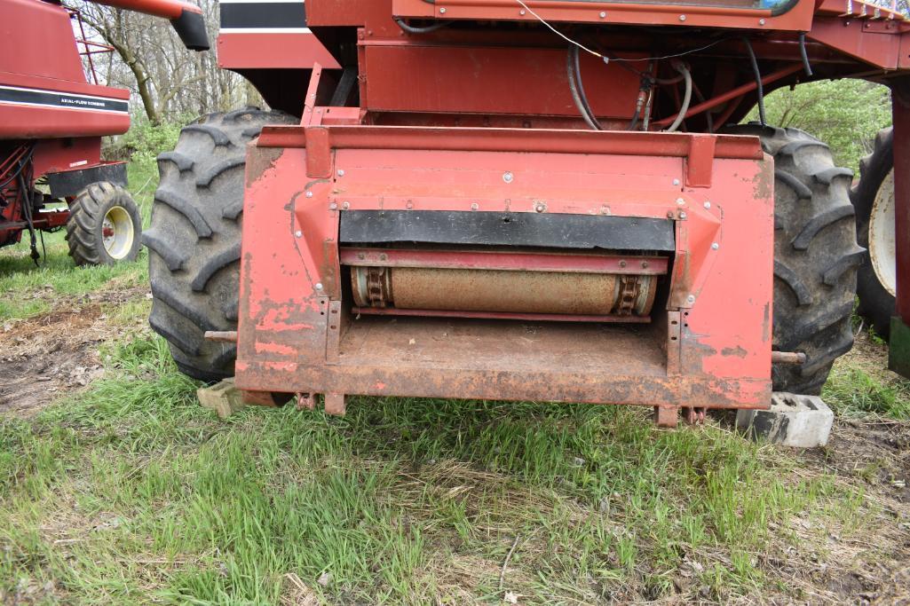 International 1460 2wd combine