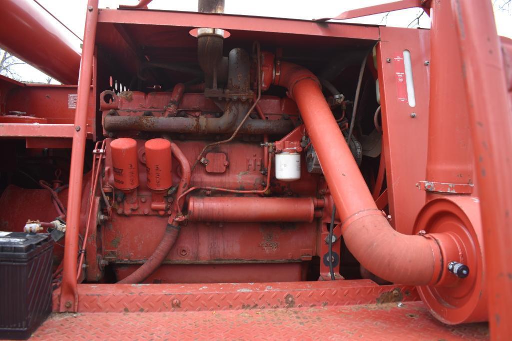 International 1460 2wd combine