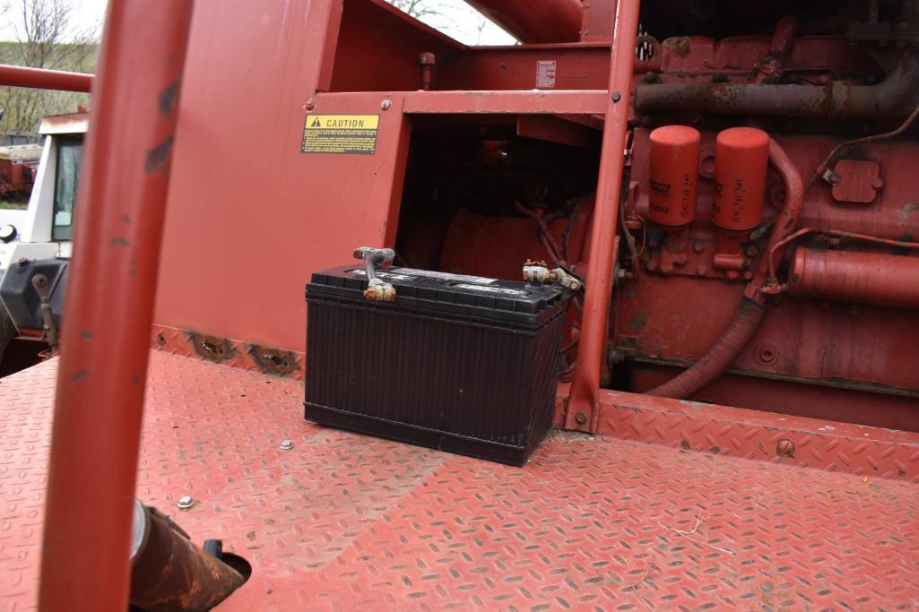 International 1460 2wd combine